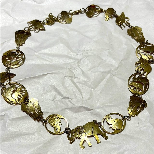Wild Bryde Elephant Necklace Full-Body, Pairs & Families, Whimsical - Unofficial Wild Bryde Collector's Guide
