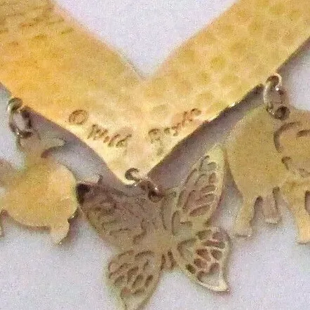 Wild Bryde Poison Arrow Frog & Green Sea Turtle & Butterfly & Elephant & Giraffe & Heart Pendant, Brooch Full-Body, Dangles or Articulation, Whimsical - Unofficial Wild Bryde Collector's Guide